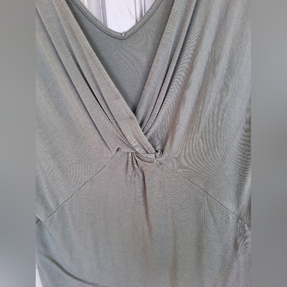 Tahari T Deep V Neck SzL Sleeveless Knot Front Sage Green Front/Back Reversible - Picture 1 of 9